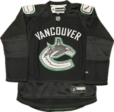 Vancouver Canucks Black Ice Reebok NHL Hockey Jersey Size S - Image 1 of 4