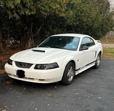 Ford Mustang 2004  Foto 1 de 4