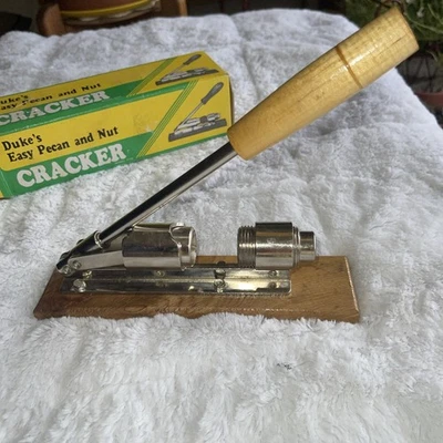 Vintage Duke's Easy Pecan and Nut Cracker in original box Steel & Wood - Image 1 of 4