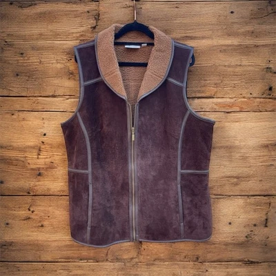 Chaleco con cremallera de gamuza genuina Denim & Co para mujer, forrado de lana Sherpa, grande, marrón Foto 1 de 4