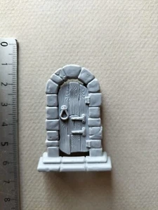 WATCHTOWER DOOR SCENERY MINIATURE/DUNGEONS & LASERS G366 - Imagen 1 de 1