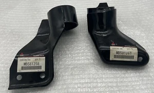 MB581258 MB581261 Mitsubishi Delica L300 Genuine OEM Rear Engine Mount - Picture 1 of 10