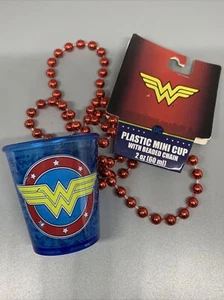 Wonder Woman Mini Tasse an Perlenkette Karneval 2 Unzen DC Comics Justice League - Bild 1 von 10