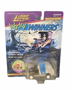 1996 Johnny Lightning Series 4 Wacky Winners Garbage Truck - Picture 1 of 1