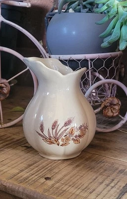 Jarrón jarra vintage con motivo de trigo y flores interpur beige y tostado Foto 1 de 4