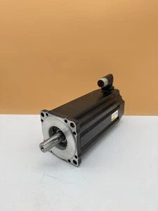 ALLEN BRADLEY VPL-B1153F-CJ14AA Servo Motor 2.3 kW 480V RMS LL 5000 RPM - Picture 1 of 5