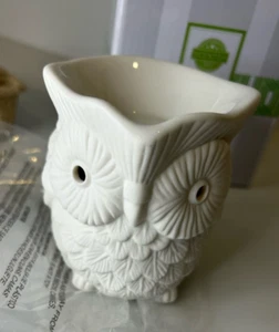 SCENTSY Mini Plug In Wax Warmer Night Light WHOOT RETIRED White Owl Ceramic NEW - Picture 1 of 5