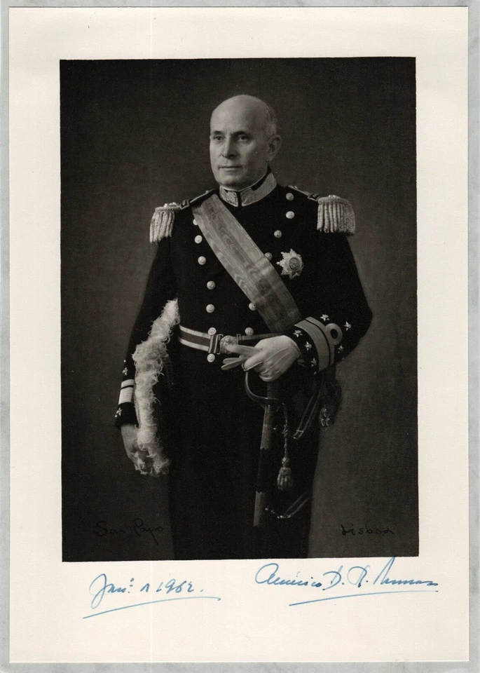AMERICO TOMAS † - original signiertes Foto Autogramm signed Präsident Portugal - Bild 1 von 1