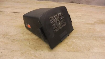 Honda V45 VF700S 1984 Sabre H964-1> asiento trasero capó compartimento de almacenamiento caja Foto 1 de 4