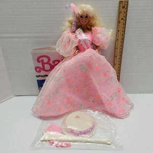 HAPPY BIRTHDAY BARBIE Doll Pink Glitter Dress #7913 - Vintage 1990 - NEW Unboxed - Picture 1 of 5
