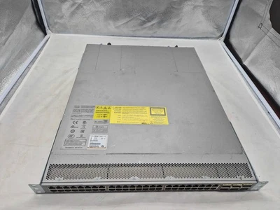 Switch Cisco Nexus N9K-C9372TX 48×1/10G BASE-T + 6×40G QSFP+ - Sin probar Foto 1 de 3