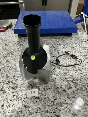 Yonanas Deluxe Ice Cream Frozen Yogurt Treat Maker  Model 901 - Image 1 of 4