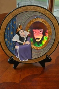 Disney Villains LE 33 of 10000 Snow White EVIL QUEEN Magic Mirror Plate Figur - Bild 1 von 1