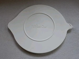 The Pampered Chef 8-Cups/2-Liters Mixing/Measuring Bowl Open Handle LID ONLY - Picture 1 of 5