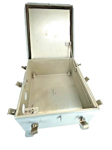 GABINETE CON LLAVE 14"" x 12 x 6"" recubierto de aluminio, puerta con bisagras, entrada/salida de 1-1/2 - Imagen 1 de 21