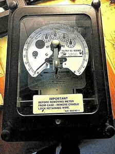 METER, KILOWATT DEMAND METER BY GE 120V 3PH 10 CL CAT #700X64G984 - Picture 1 of 7