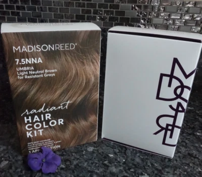 MadisonReed Kit de Color de Cabello Radiante 7.5NNA Umbría Marrón Claro Neutro Foto 1 de 4