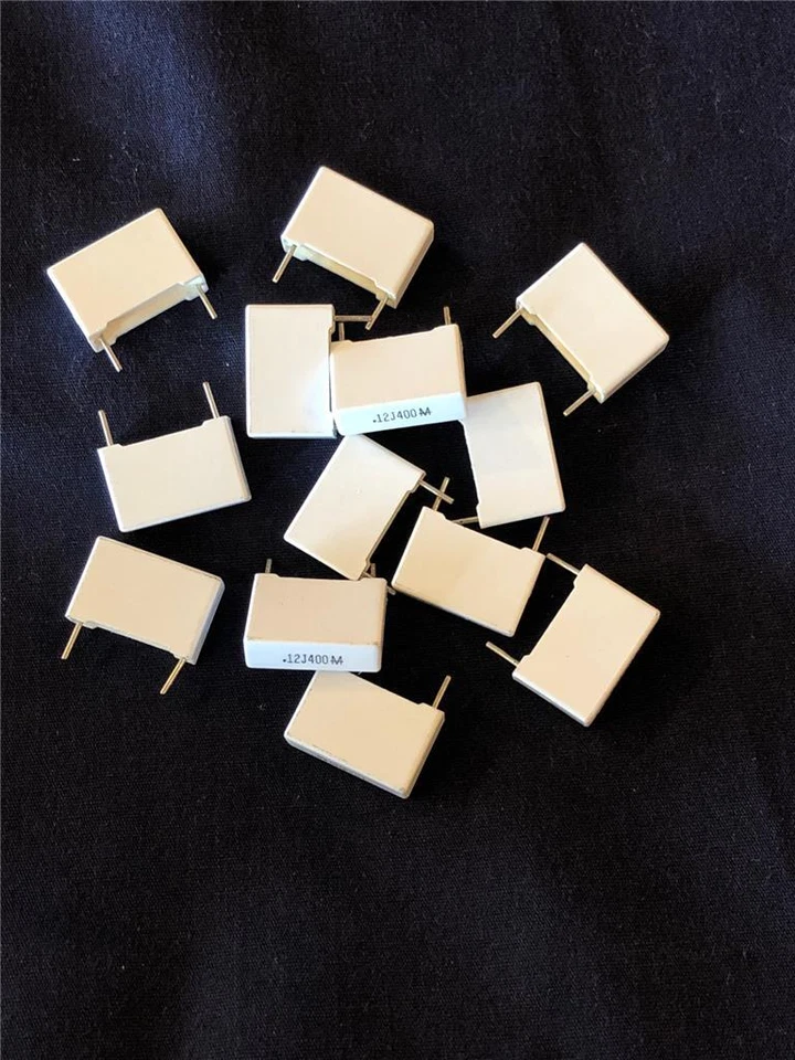 MALLORY 0.1uF 250v .1uF  RADIAL BOX METALIZED FILM CAPACITORS ( Qty 100 ) - Image 1 of 1