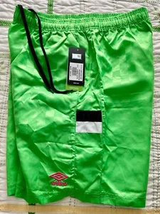 NWT UMBRO Vintage Nylon Checkered Soccer Shorts Pockets Men’s Large Green Black - Picture 1 of 9