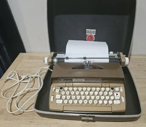 Máquina de escribir eléctrica vintage Brown Smith Corona Corona Corona automática 12 estuche probado - Imagen 1 de 10