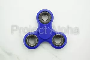 Giro Figet Spinner Mano Tri Figet Spinner Figet Escritorio Juguete EDC Focus TDAH ""EE. UU."" AZUL - Imagen 1 de 4