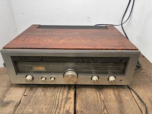 Luxman R-1040, 40 WPC Receiver, Rosewood - Picture 1 of 7