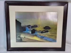 Cuadro de impresión de arte en lámina grabada metálica arena de mar y rocas marco de madera de colección raro - Imagen 1 de 19