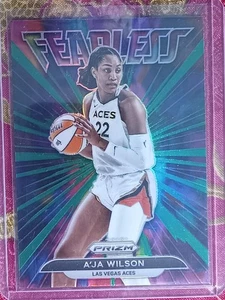 Inserto A'ja Wilson 2022 Panini Prizm WNBA Basketball FEARLESS #2 Las Vegas Aces - Foto 1 di 1