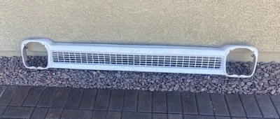 1964 1965 1966 CHEVROLET PICKUP  TRUCK GRILLE OEM Solid, Straight, Rust  Free - Image 1 of 4