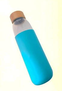 Avenue Kai Glass Water Sport Bottle 500ml with Blue BPA Free Sleeve & Wood Lid - Picture 1 of 4