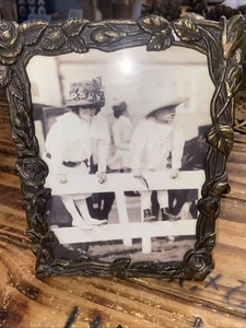 Weston Gallery Vtg Ornate Rose Leaves Photo Frame Antique Gold 5x7” Fits 4x6” - Picture 1 of 11