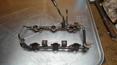 Fuel Rail Assembly 02-03 FRONTIER Xterra Nissan 3.3 Professionally cleaned - Image 1 of 4