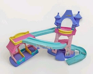 Fisher Price Little People Disney Prinzessin Klip Klop Schloss Stall - Bild 1 von 18