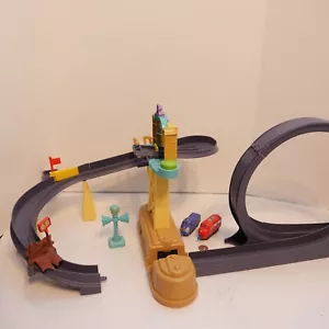 CHUGGINGTON DIE CAST TRAINING YARD - MOTORIZED LOOP TRAIN SET NOT COMPLETE !!! - Picture 1 of 5