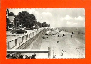 ILE D' OLÉRON ( 17 ) SAINT-TROJAN / CPSM / LA PLAGE / SIMCA ARONDE PEUGEOT 203 - Foto 1 di 2