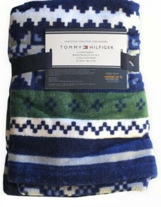 Tommy Hilfiger Christmas Snowflake Hand Towels Bathroom Set of 2 Holiday Stripe - Picture 1 of 12