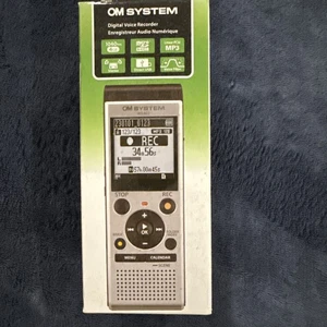 Brand New OM System WS-882 Digital Voice Recorder 4GB - Audio Recording Device - Picture 1 of 3