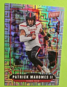 2018 Panini National Convention /25 Patrick Mahomes II Escher Squares #19 Chiefs - Bild 1 von 2