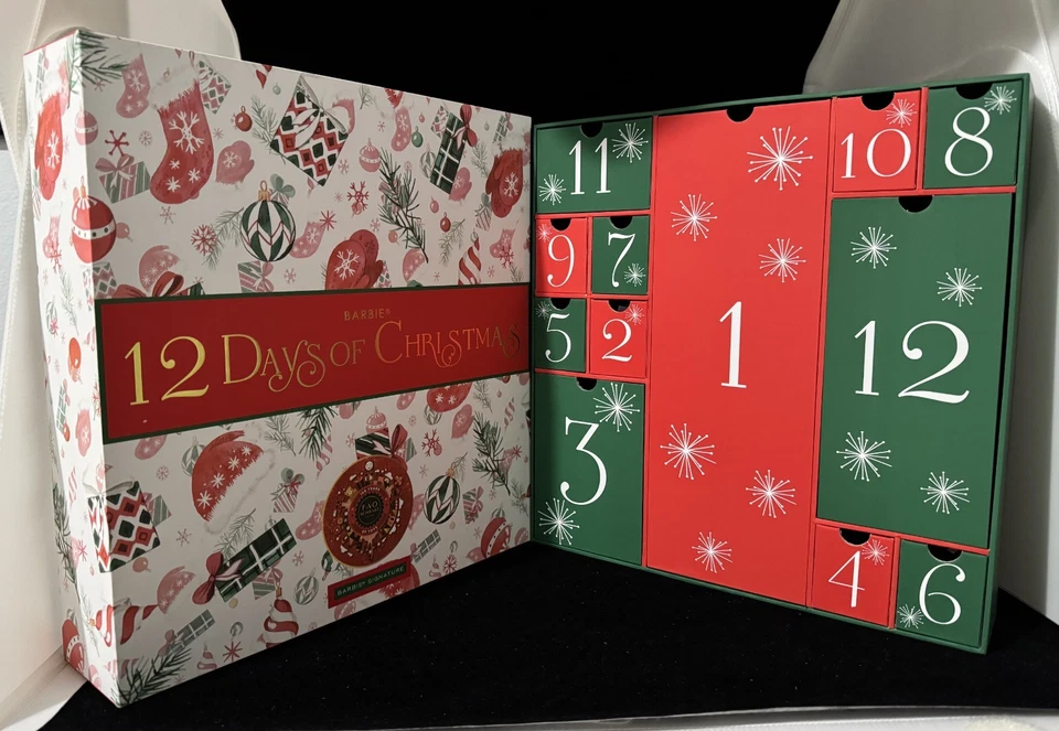 Barbie Signature 12 Días de Navidad Muñeca Coleccionable y Accesorios HBY18 NUEVO Foto 1 de 4