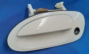 MAZDA 323 BA 1994 - 1999 SEDAN HATCH OUTER EXTERIOR DOOR HANDLE LEFT HAND LH - Picture 1 of 2