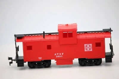 HO Scale Santa Fe ATSF 3851 Safety First Red Caboose - Image 1 of 4