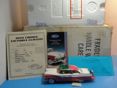 Franklin Mint 55 Ford Fairlane Crown Victoria 1:24 Scala Rosa/Bianco Scatola E - Immagine 1 di 4