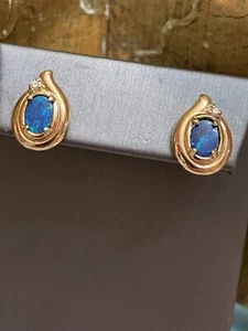 Pendientes de diamantes y ópalo australiano de oro amarillo de 14K - Imagen 1 de 7