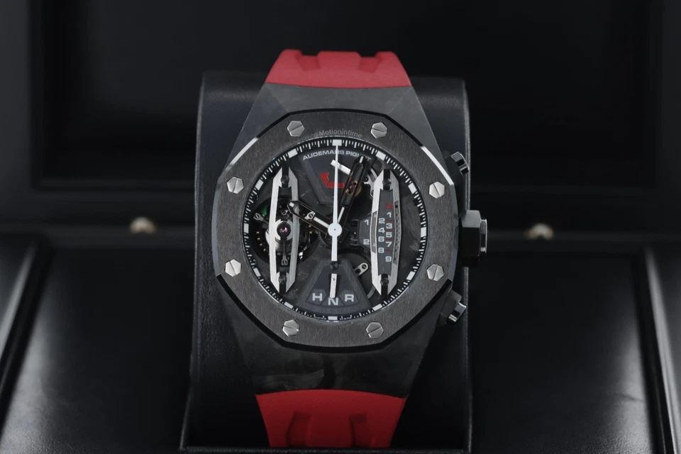 Cronógrafo tourbillon AP Royal Oak Carbon Concept CCW1 26265FO.OO.D002CR.01 Foto 1 de 4