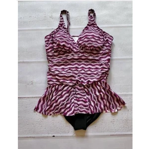 Swim Solutions New Women’s Purple Swimsuit SIZE 16 Peplum skirt One Piece - Picture 1 of 4