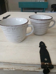 PFALTZGRAFF Trellis White SET OF 2 Coffee Tea Mugs Cups Stoneware 8 oz - Picture 1 of 2