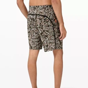 Lululemon Herren Pace Breaker Shorts ungefüttert Gr. Small - Bild 1 von 3