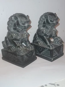 Chinese Hand Carved Black Stone Foo Fu Dog Lion Figurines Pair Vintage 5.5" - Picture 1 of 9