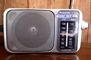 Portable Panasonic Electric Radio Barn Chicken Coop Old School Camping - Picture 1 of 4