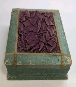 Antique Sewing Jewelry Trinket Box With Assorted Ephemera - Picture 1 of 8